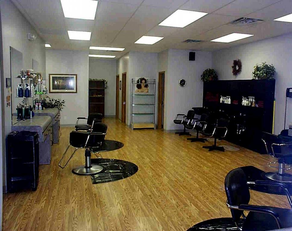 Jems Hair Studio & Day Spa Bloomington IL 61701 3096650075